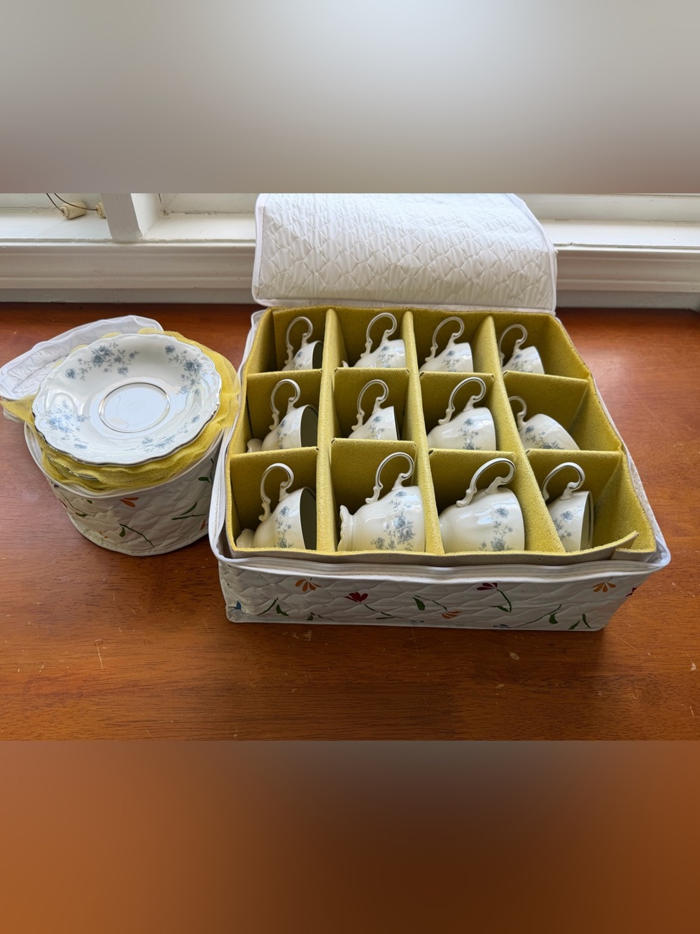 Johann Haviland Blue Garland China Teacups and Saucers (place for 12) in cases
